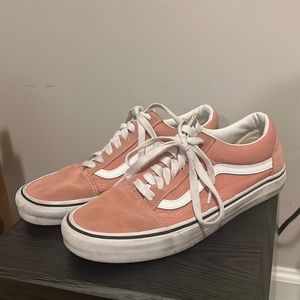 Dusty pink old skool shoe